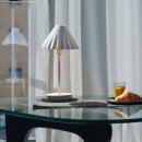 Ledvance Tischleuchte Decor Pulp Table weiß max. 5,5W E14 mit Schalter